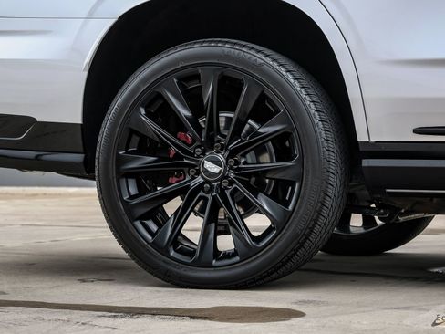 Used 2025 Cadillac Escalade V w/ LPO, ONYX Package AWD/4WD image 89