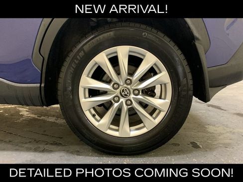 Used 2022 Toyota Corolla Cross LE AWD/4WD image 20