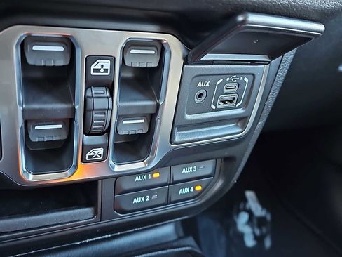 New 2026 Jeep Wrangler Unlimited Sport AWD/4WD image 15