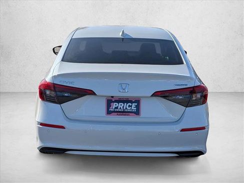Used 2024 Honda Civic Touring image 6