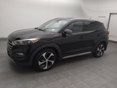 Used 2017 Hyundai Tucson Sport FWD image 2