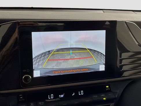 Used 2026 Toyota Camry SE FWD image 23