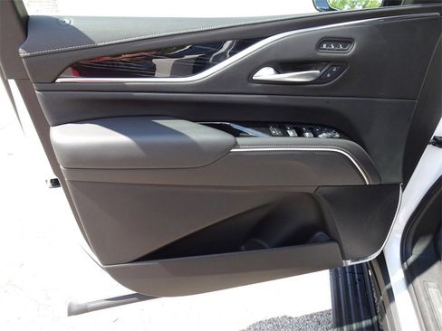 Certified 2024 Cadillac Escalade Sport w/ Touring Package image 13