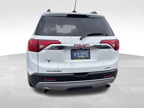 Used 2018 GMC Acadia SLE image 16