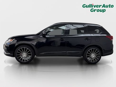 Used 2020 Mitsubishi Outlander LE FWD image 3