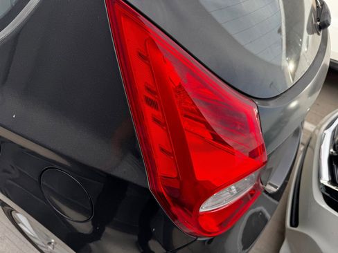 Used 2014 Hyundai Accent SE image 7