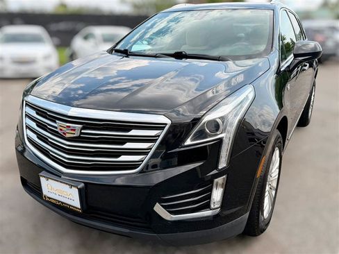 Used 2018 Cadillac XT5 FWD image 2