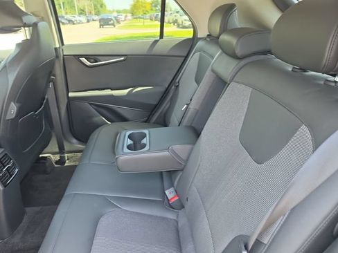 Certified 2023 Kia Niro EX FWD image 11