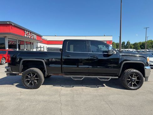 Used 2015 GMC Sierra 2500 SLE AWD/4WD image 2
