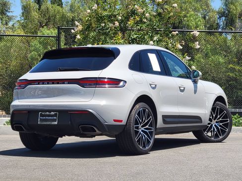 Used 2026 Porsche Macan AWD/4WD image 7