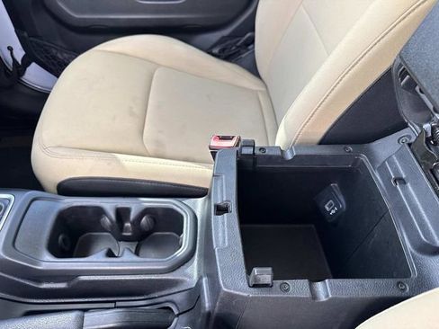 Used 2018 Jeep Wrangler Unlimited Sport S AWD/4WD image 29