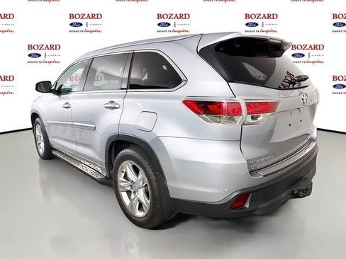 Used 2015 Toyota Highlander Limited Platinum AWD/4WD image 6