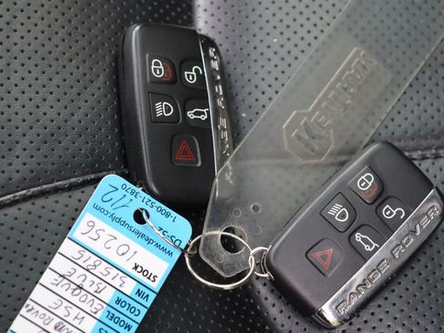 Used 2018 Land Rover Range Rover Evoque HSE AWD/4WD image 26