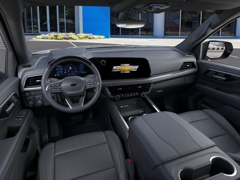New 2026 Chevrolet Suburban RST w/ Advanced Technology Package AWD/4WD image 17