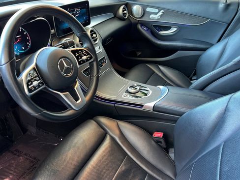 Used 2019 Mercedes-Benz C 300 Sedan w/ Premium Package image 13