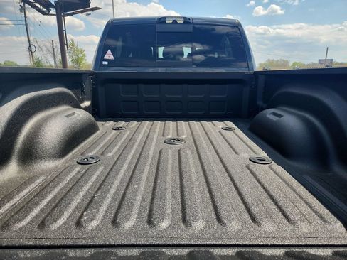 New 2026 RAM 3500 Laramie AWD/4WD image 24