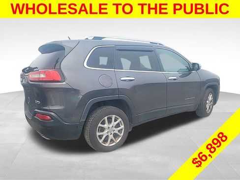 Used 2015 Jeep Cherokee Latitude w/ Comfort/Convenience Group AWD/4WD image 4