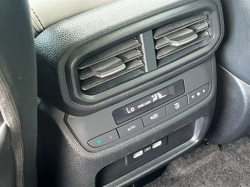 Used 2023 Honda Pilot EX-L image 24