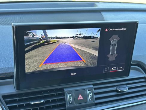 Used 2024 Audi Q5 2.0T Premium image 17