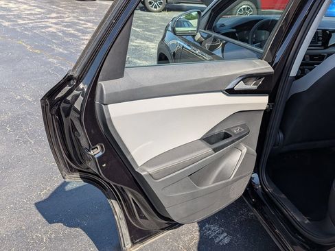 Used 2024 Volkswagen Taos S FWD image 19