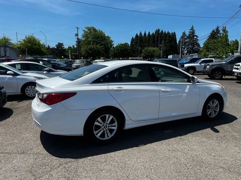 Used 2013 Hyundai Sonata GLS FWD image 3