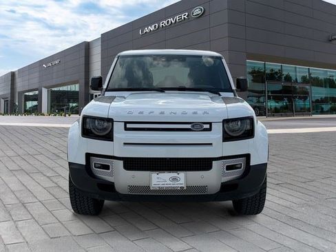 Used 2025 Land Rover Defender 110 S AWD/4WD image 8