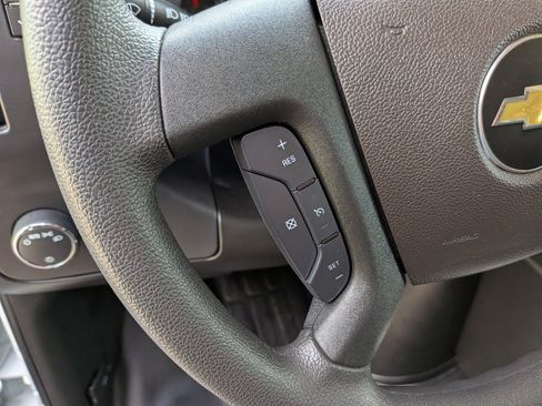 Used 2025 Chevrolet Express 2500 w/ Driver Convenience Package RWD image 19