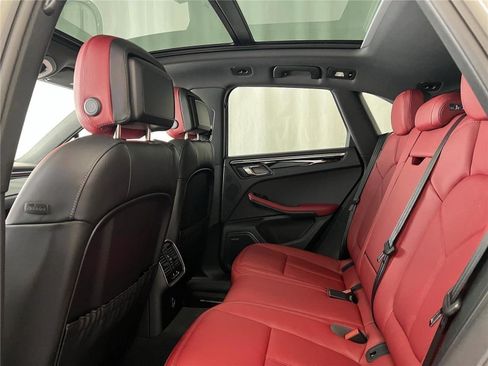 New 2026 Porsche Macan image 24