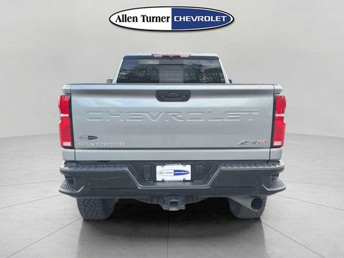 Used 2025 Chevrolet Silverado 2500 ZR2 AWD/4WD image 5