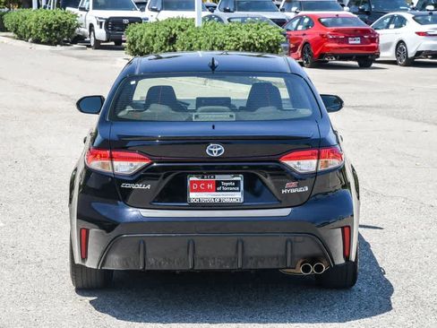 Used 2024 Toyota Corolla SE FWD image 8