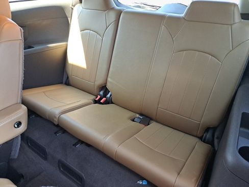 Used 2017 Buick Enclave Leather AWD/4WD image 12