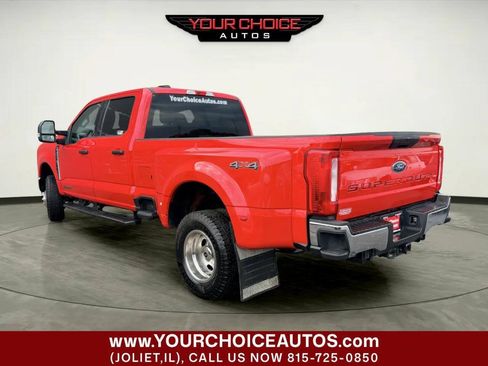 Used 2024 Ford F350 XLT AWD/4WD image 3