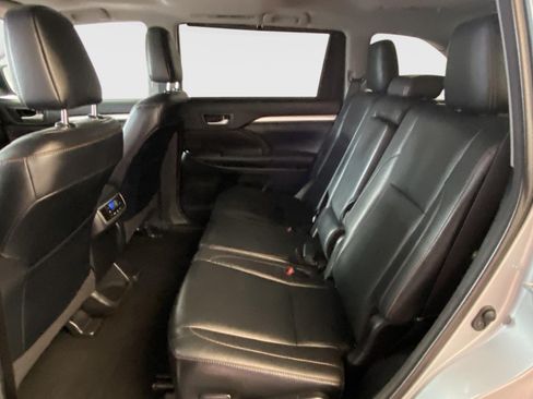 Used 2018 Toyota Highlander XLE w/ Protection Package #3 AWD/4WD image 20