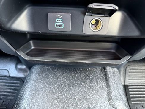 New 2026 Ford F250 XL w/ XL Chrome Package image 32