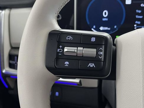 Certified 2025 Hyundai Santa Fe Limited FWD image 32