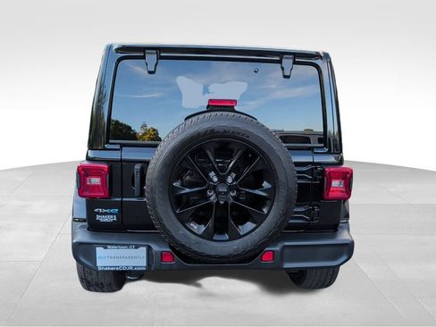 Used 2021 Jeep Wrangler Unlimited Sahara 4xe image 5
