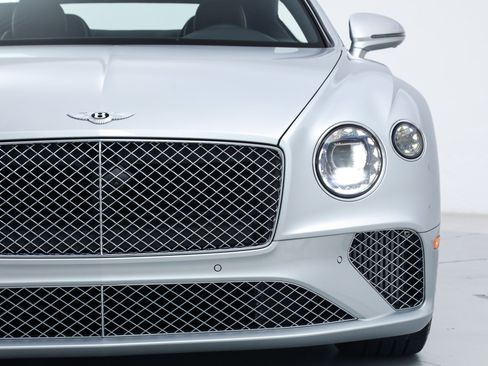Used 2022 Bentley Continental GT V8 AWD/4WD image 10