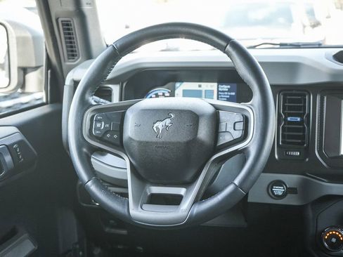 Used 2022 Ford Bronco Black Diamond AWD/4WD image 18