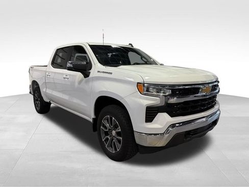 Used 2024 Chevrolet Silverado 1500 LT AWD/4WD image 3