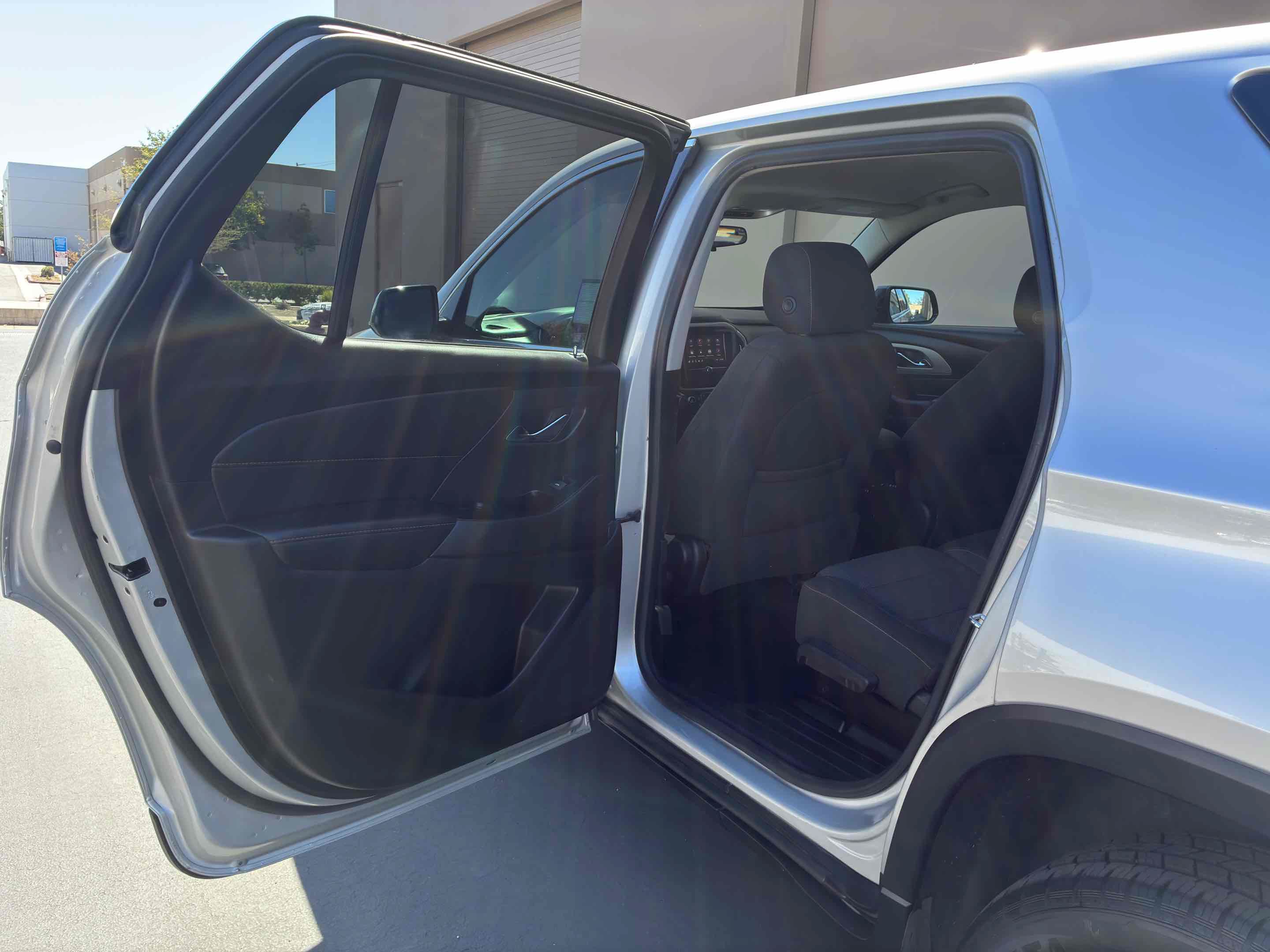 Used 2020 Chevrolet Traverse LS FWD image 48