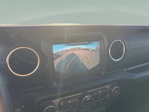 Used 2021 Jeep Wrangler Unlimited Sahara w/ Cold Weather Group image 24