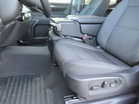 Certified 2024 GMC Sierra 1500 Elevation image 17