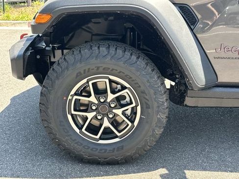 New 2026 Jeep Wrangler Unlimited Rubicon AWD/4WD image 11
