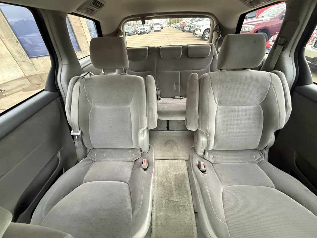 Used 2005 Toyota Sienna LE FWD image 17