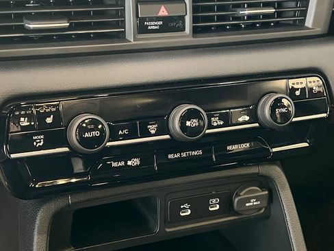 New 2026 Honda Pilot Black Edition image 23