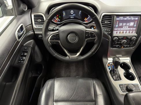 Used 2018 Jeep Grand Cherokee Limited w/ Luxury Group II image 28
