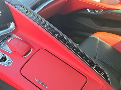 Used 2022 Chevrolet Corvette Stingray Premium Cpe w/ Z51 Performance Package RWD image 36