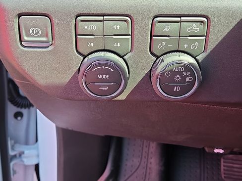 New 2026 Chevrolet Silverado 1500 ZR2 AWD/4WD image 11