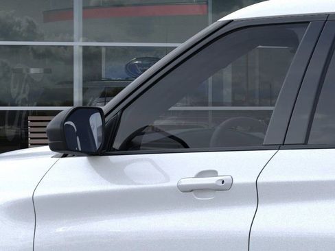 New 2025 Ford Explorer Active image 21
