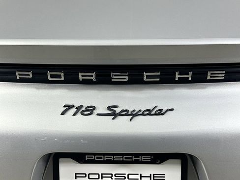 Certified 2022 Porsche 718 Boxster Spyder image 29